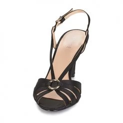 Chaussures Femme Sandales et Nu-pieds André MIRABELLE Noir -Sandales Soldes Boutique 8401206 500 C