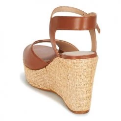 Chaussures Femme Sandales et Nu-pieds André BUNGALOW Cognac -Sandales Soldes Boutique 8401210 500 E