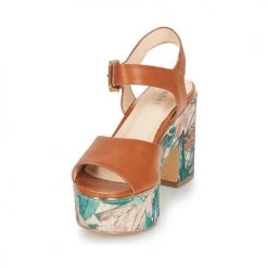 Chaussures Femme Sandales et Nu-pieds André ALTO Camel -Sandales Soldes Boutique 8401261 500 C