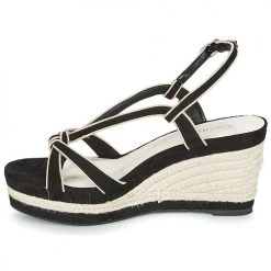 Chaussures Femme Sandales et Nu-pieds André TEMPO Noir -Sandales Soldes Boutique 8401295 500 D